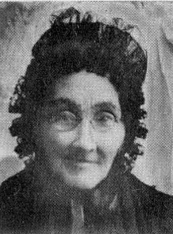 Celia Mounts Hunt