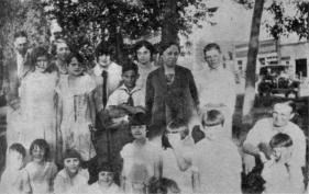 White Family Reunion at Huntsville, c. 1923