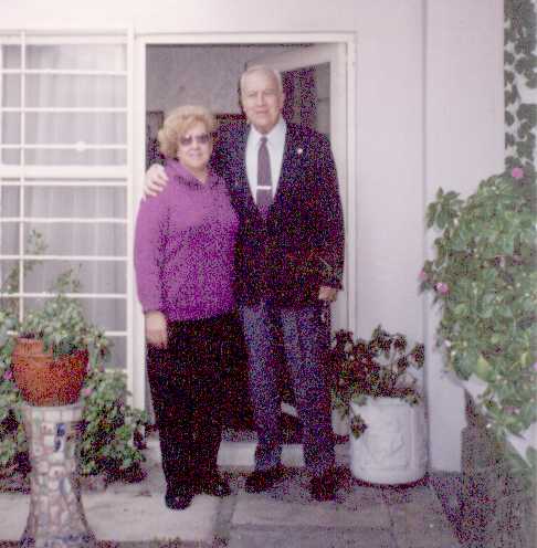 Enriqueta Navas Molina Bernaldez and her brother Everardo Navas Molina 2002