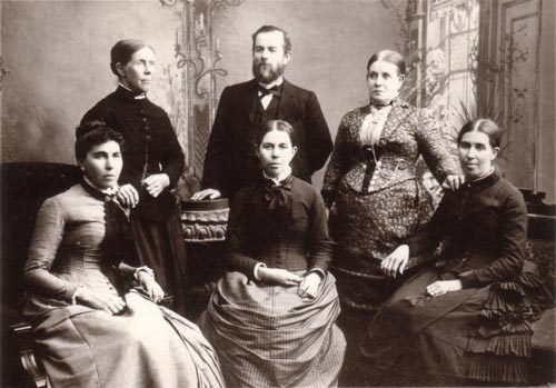 Mitchell children: Priscilla, Frederick, Lavinia, Sarah Ann, Elizabeth, Maria c1875 or 1880
