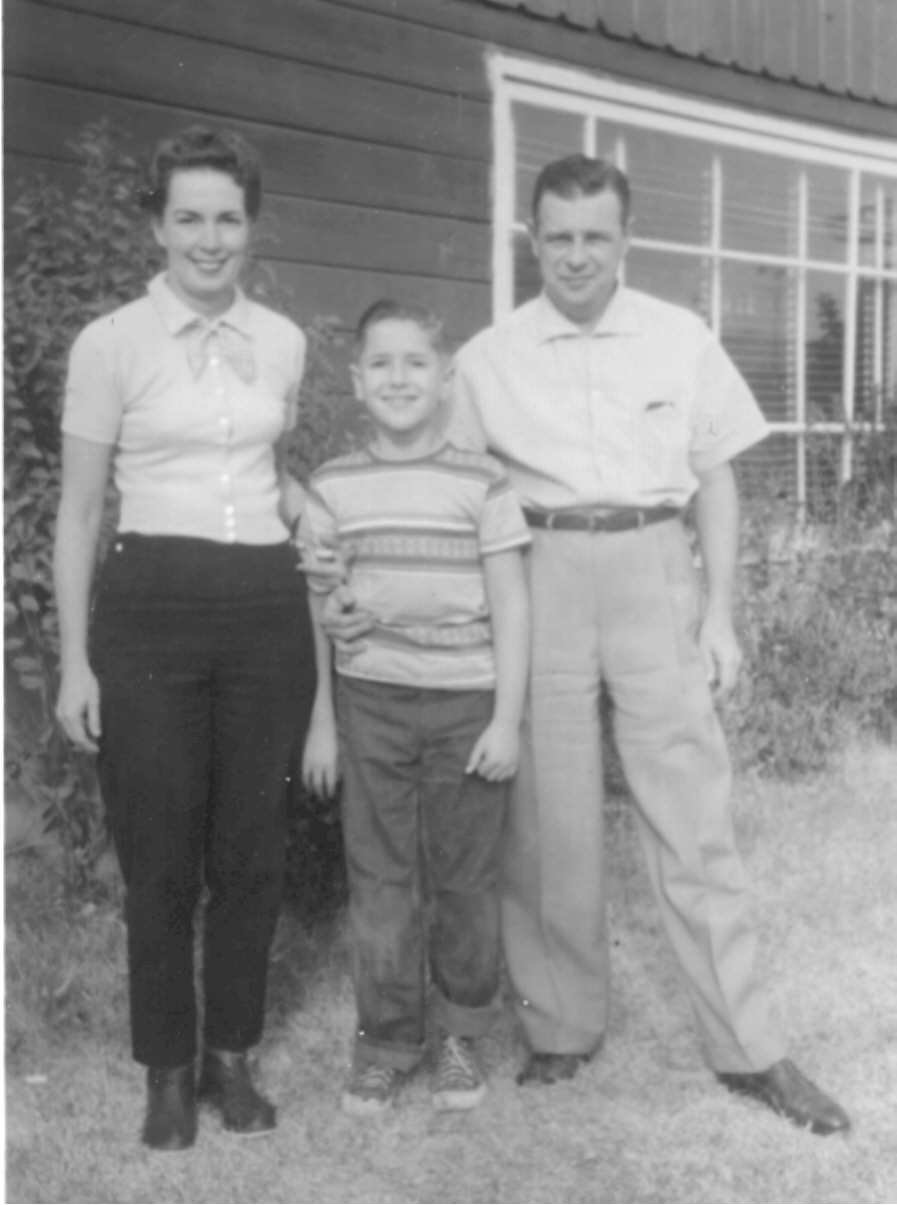 Ila May Draper Murphy with son, Michael Leo Murphy, and husband, Glenn Eugene Murphy, c. 1856